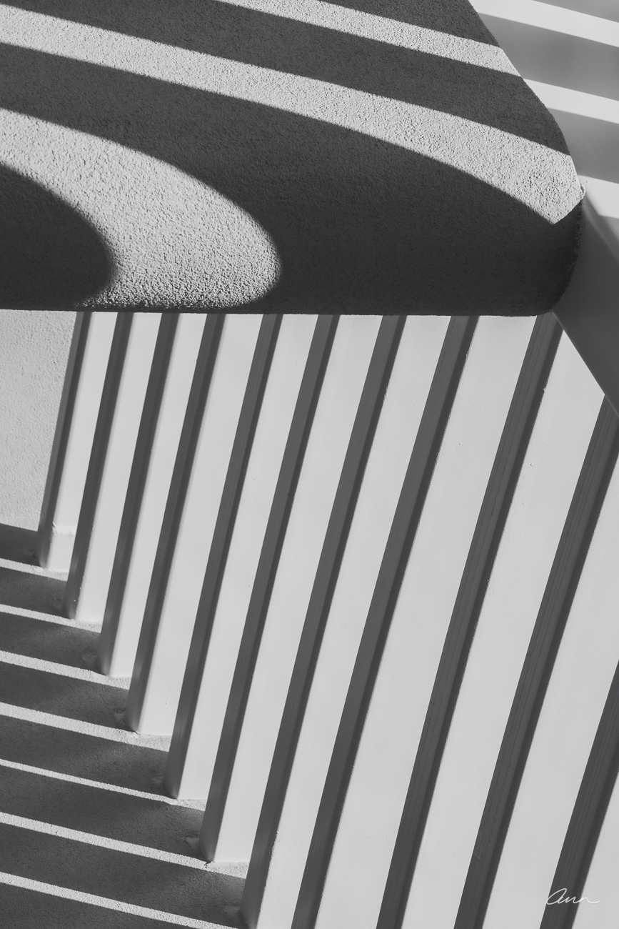 Light and shadow patterns in architecture